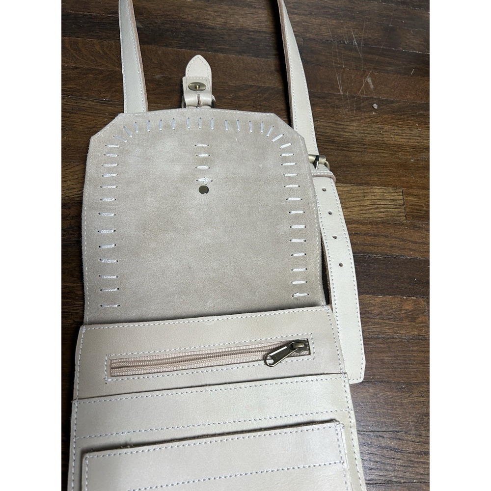 Stanley Street‎ Cream Colored Cross Body Leather Bag Adjustable Strap - Picture 7 of 15
